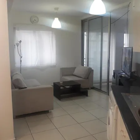 Villa A Cheerful In A Popular Area Nikosia