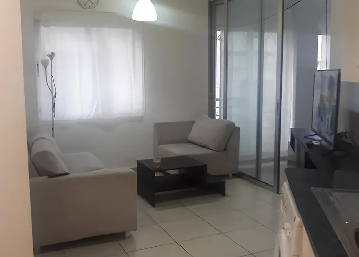 Villa A Cheerful In A Popular Area Nicosia